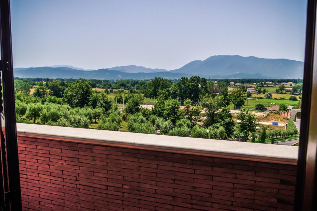 Agriturismo Ciociaro " Il Colle " Hotel Ristorante Ceprano Eksteriør billede