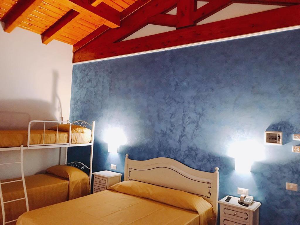 Agriturismo Ciociaro " Il Colle " Hotel Ristorante Ceprano Eksteriør billede