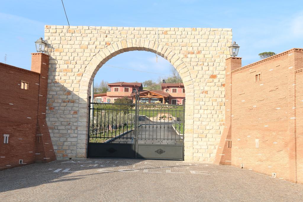 Agriturismo Ciociaro " Il Colle " Hotel Ristorante Ceprano Eksteriør billede