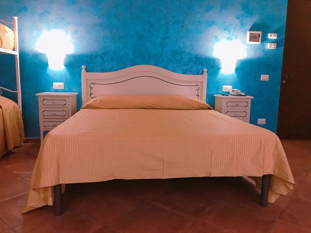Agriturismo Ciociaro " Il Colle " Hotel Ristorante Ceprano Eksteriør billede