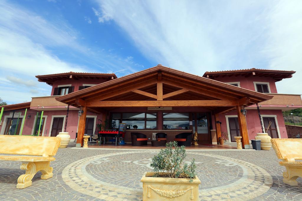 Agriturismo Ciociaro " Il Colle " Hotel Ristorante Ceprano Eksteriør billede