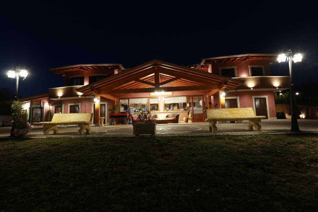 Agriturismo Ciociaro " Il Colle " Hotel Ristorante Ceprano Eksteriør billede