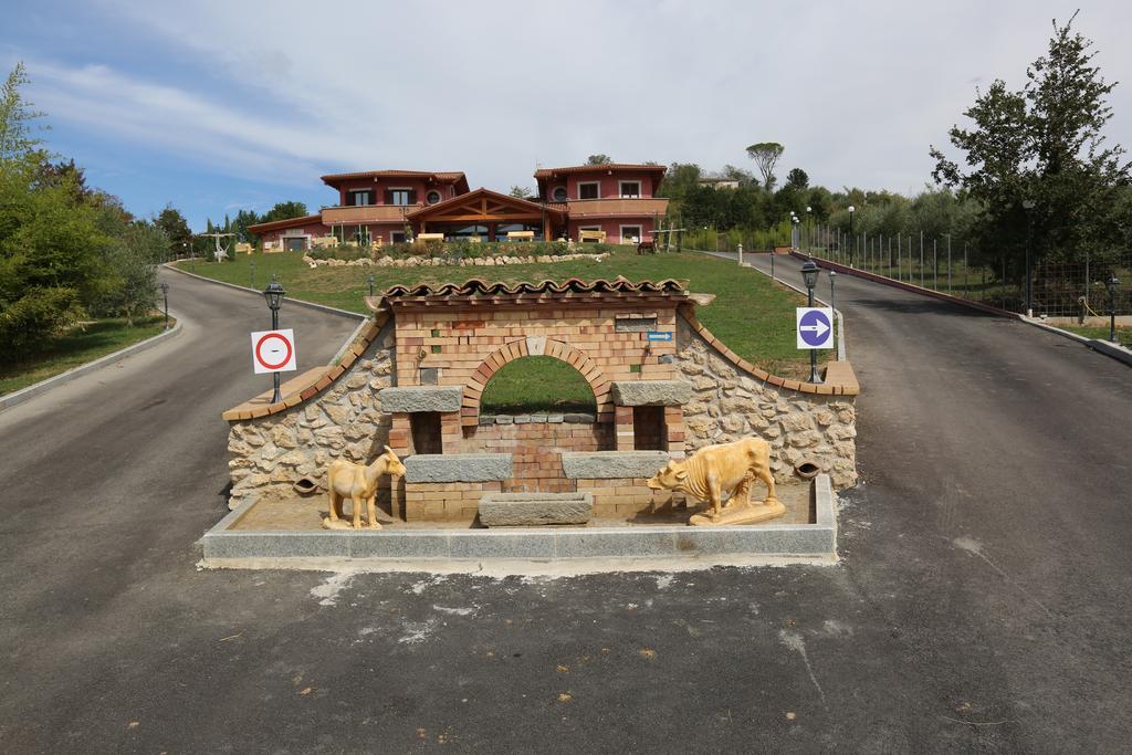 Agriturismo Ciociaro " Il Colle " Hotel Ristorante Ceprano Eksteriør billede
